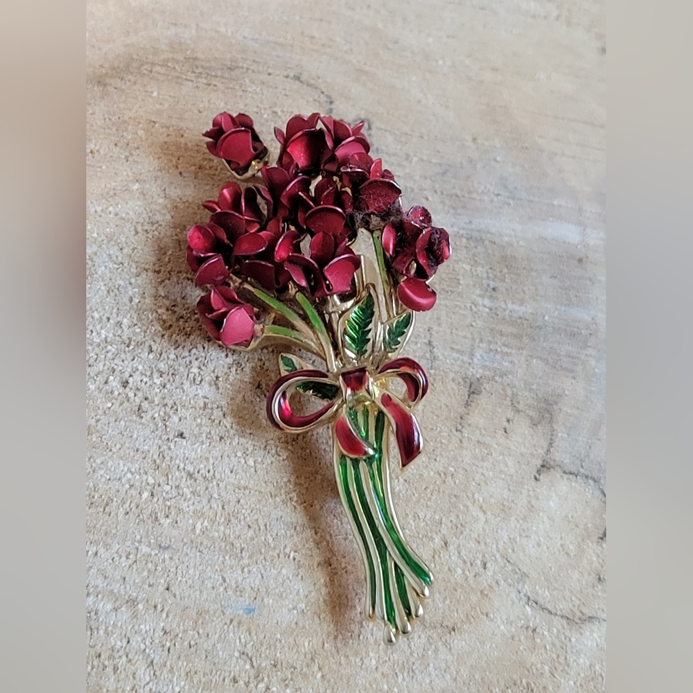 Vintage Bundle Of Red Roses With Ribbon Brooch